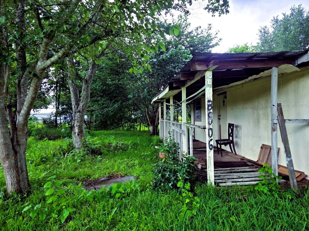8806 Milby Street Needville, TX 77461