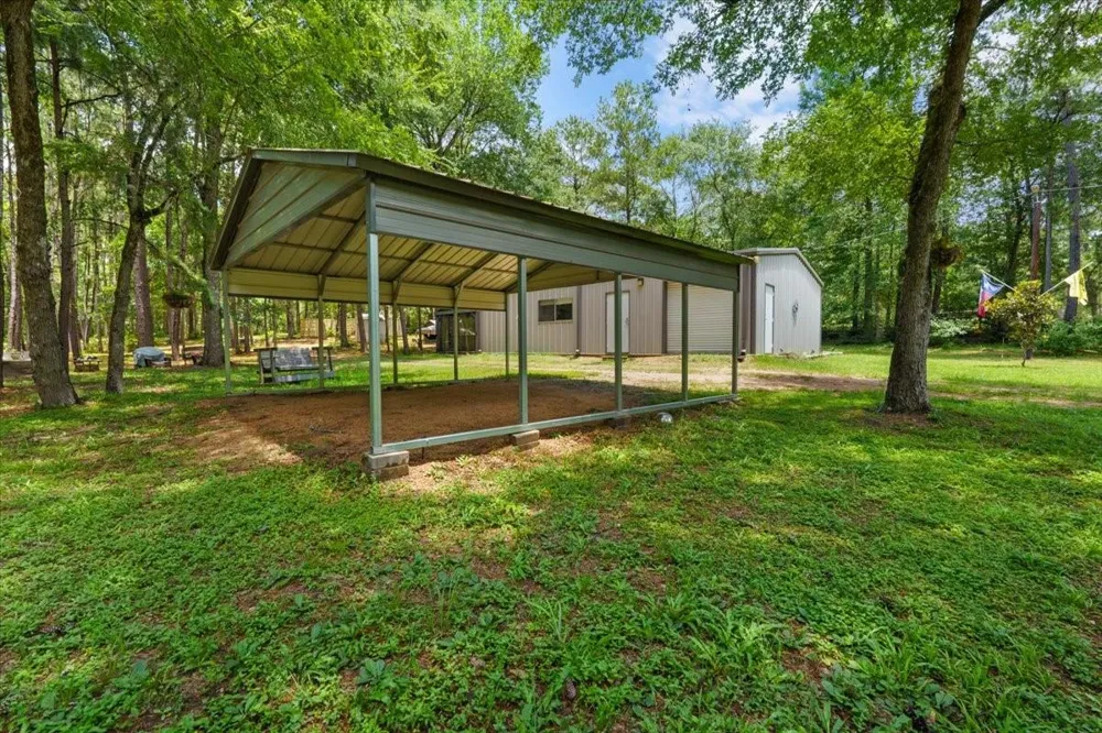 16375 Grand Flower Road Plantersville, TX 77363