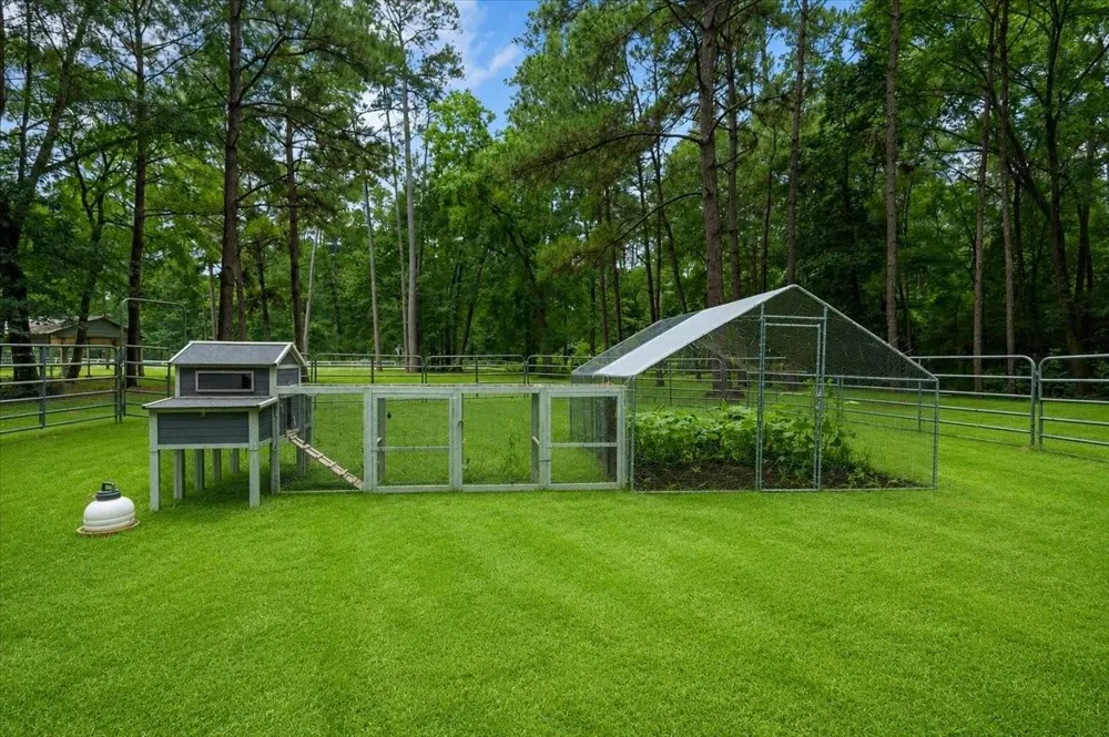 16375 Grand Flower Road Plantersville, TX 77363