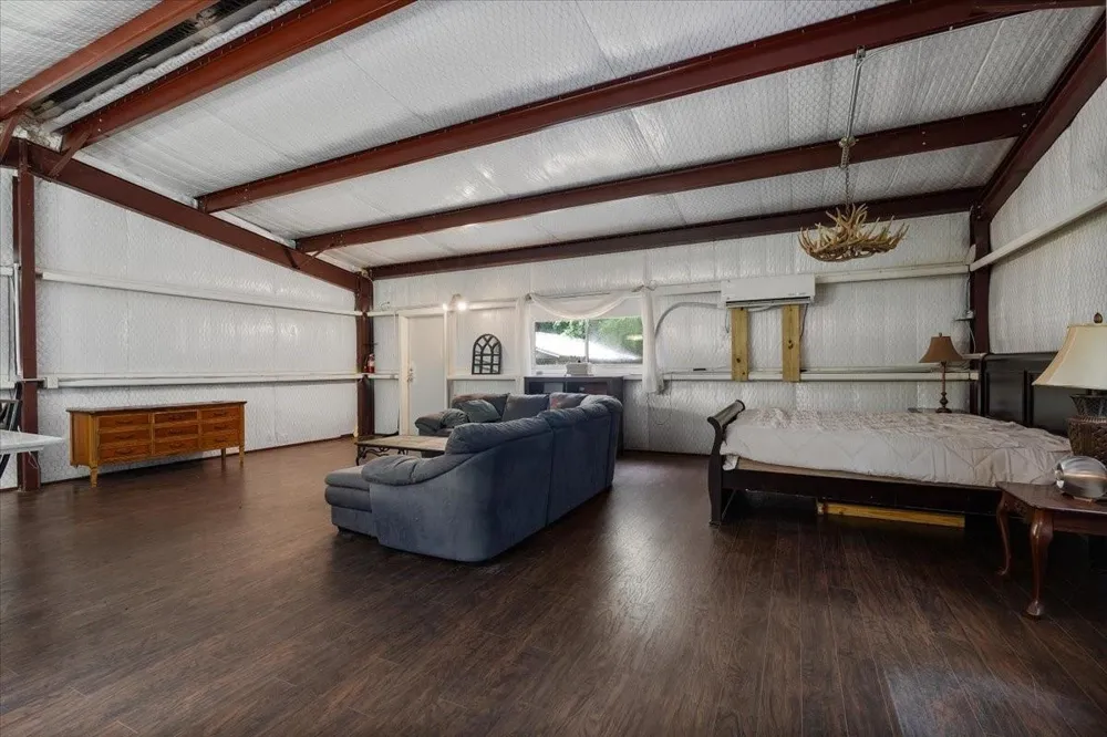 16375 Grand Flower Road Plantersville, TX 77363