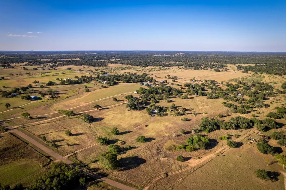 1625 Shaws Bend Road Columbus, TX 78934