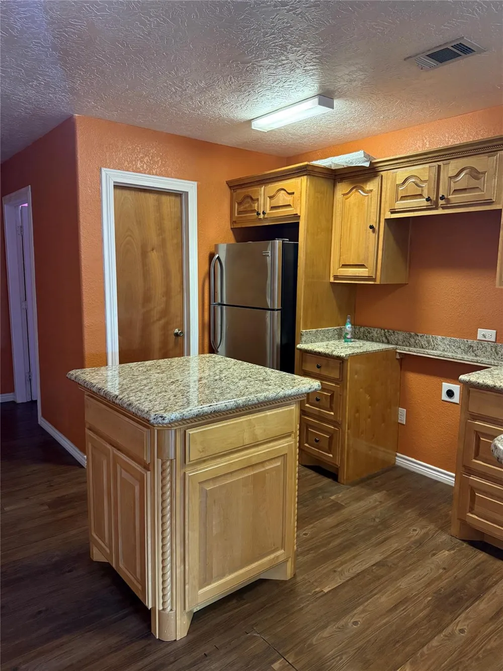 127 Metzwright Drive Anahuac, TX 77514