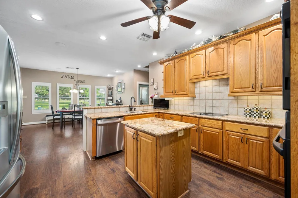 19245 Fm 442 Road Boling, TX 77420