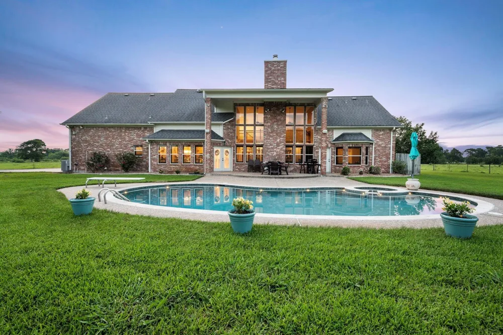 19245 Fm 442 Road Boling, TX 77420