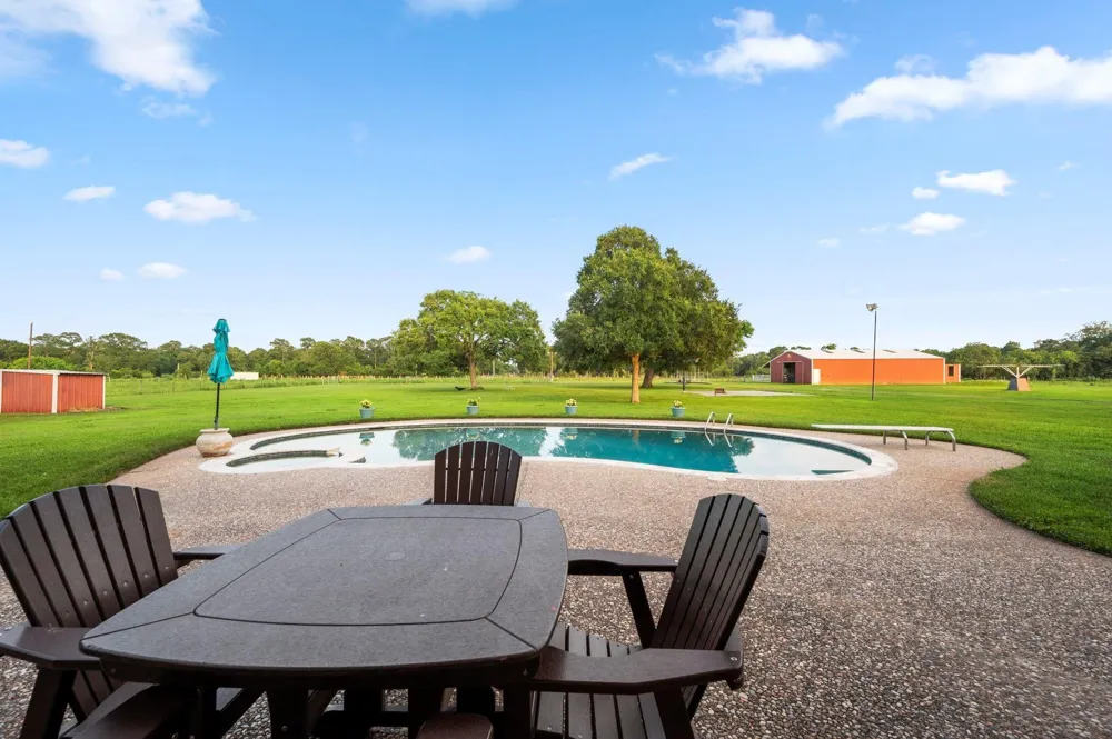 19245 Fm 442 Road Boling, TX 77420