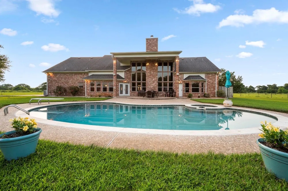 19245 Fm 442 Road Boling, TX 77420