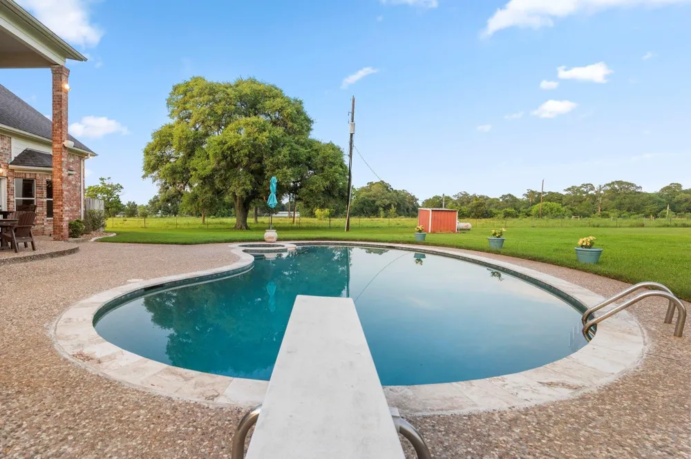 19245 Fm 442 Road Boling, TX 77420
