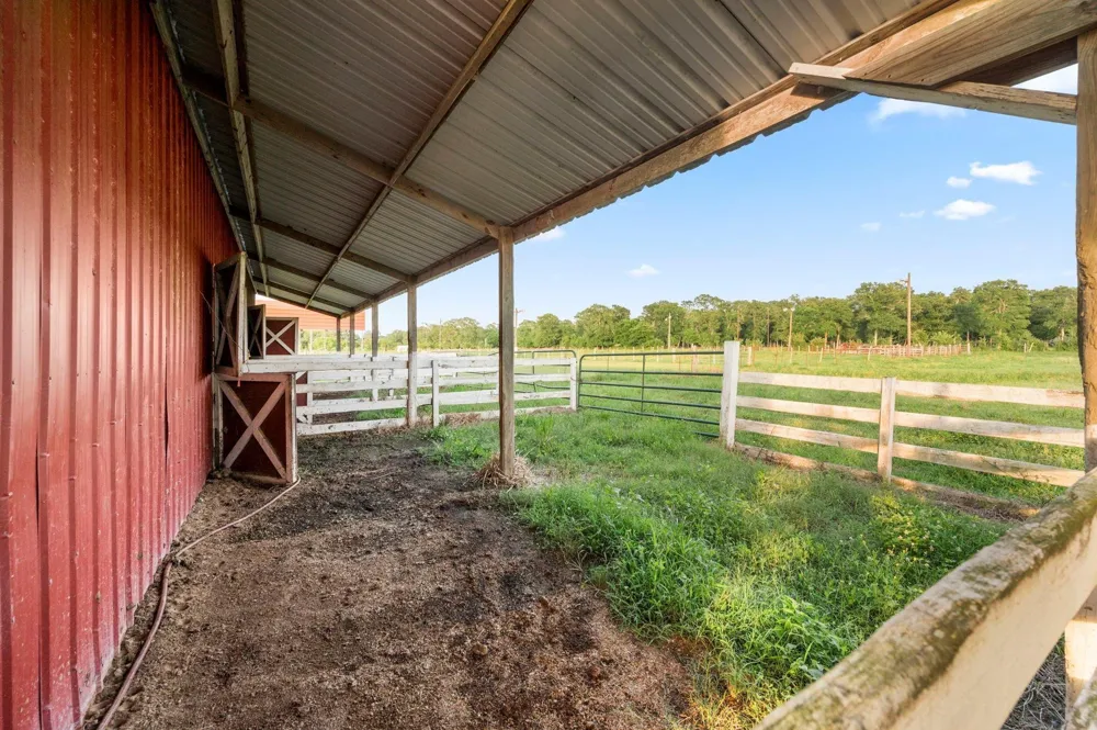 19245 Fm 442 Road Boling, TX 77420