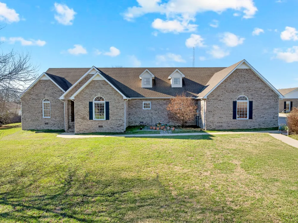 1191 Knights Church Rd Decherd, TN 37324