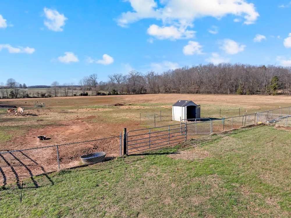1191 Knights Church Rd Decherd, TN 37324