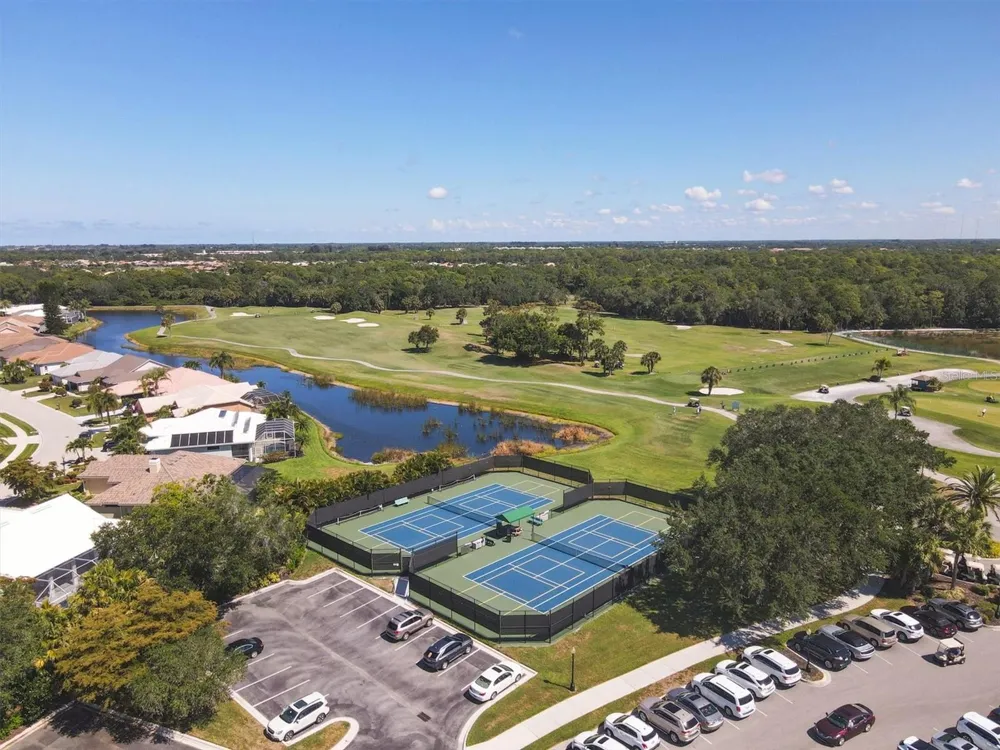 815 TROPEZ LANE Venice, FL 34292