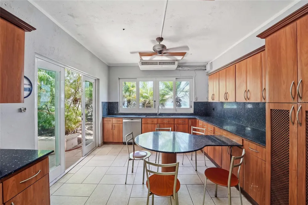 4 EMAJAGUA San Juan, PR 00913