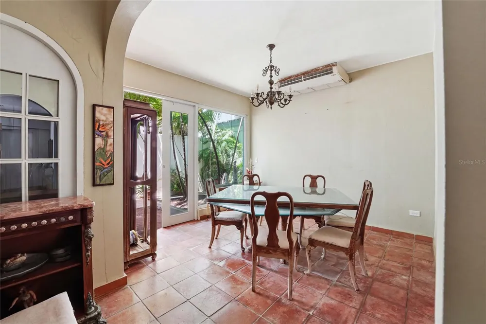 4 EMAJAGUA San Juan, PR 00913