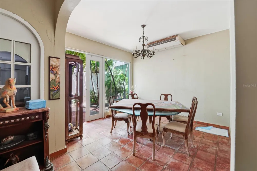 4 EMAJAGUA San Juan, PR 00913