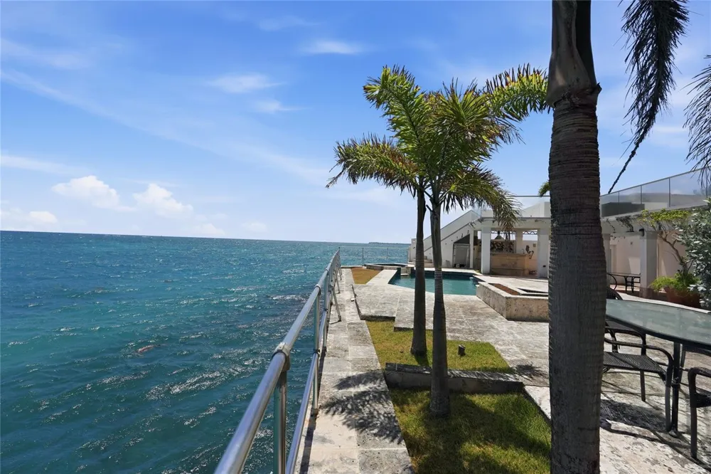 4 EMAJAGUA San Juan, PR 00913