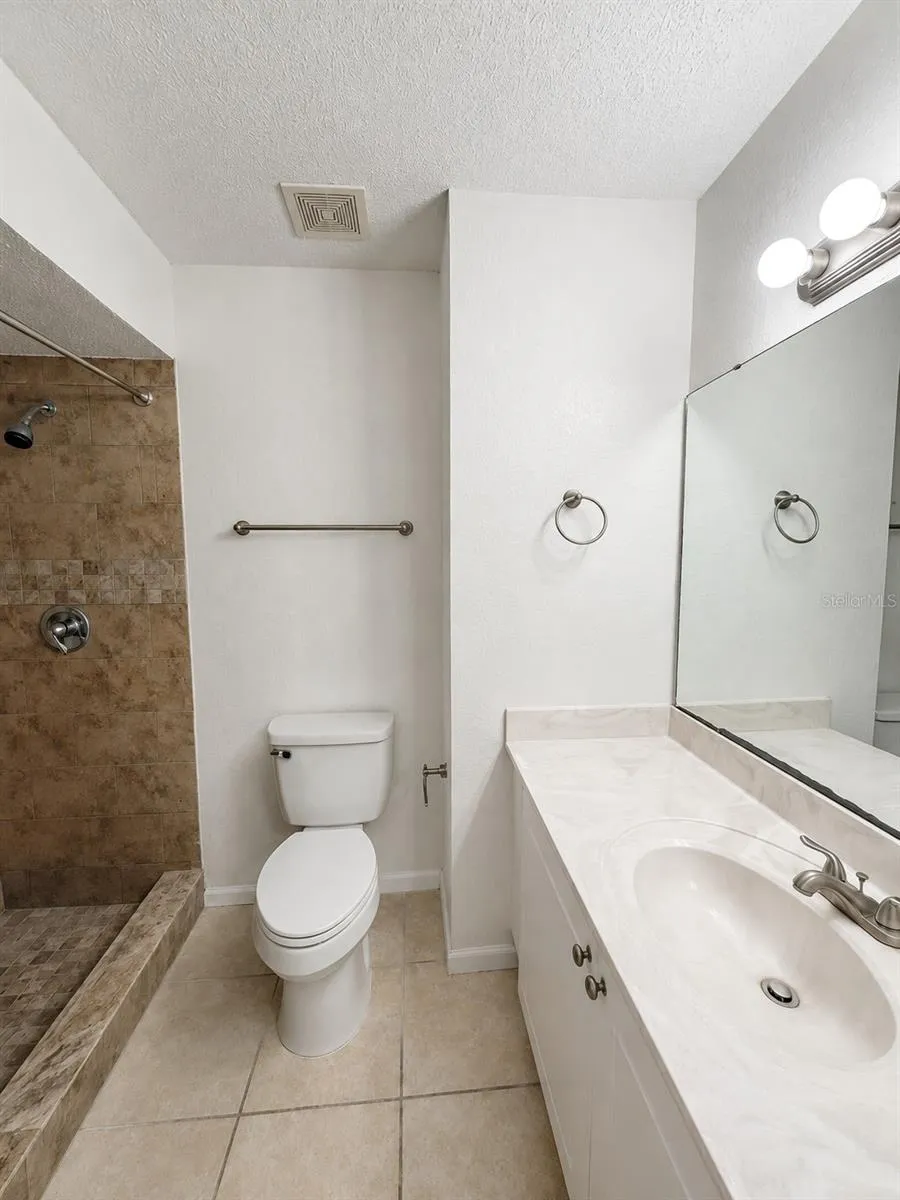 3870 MISSION DRIVE #6 Jacksonville, FL 32217