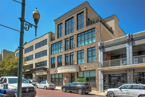 17 Market Street #202