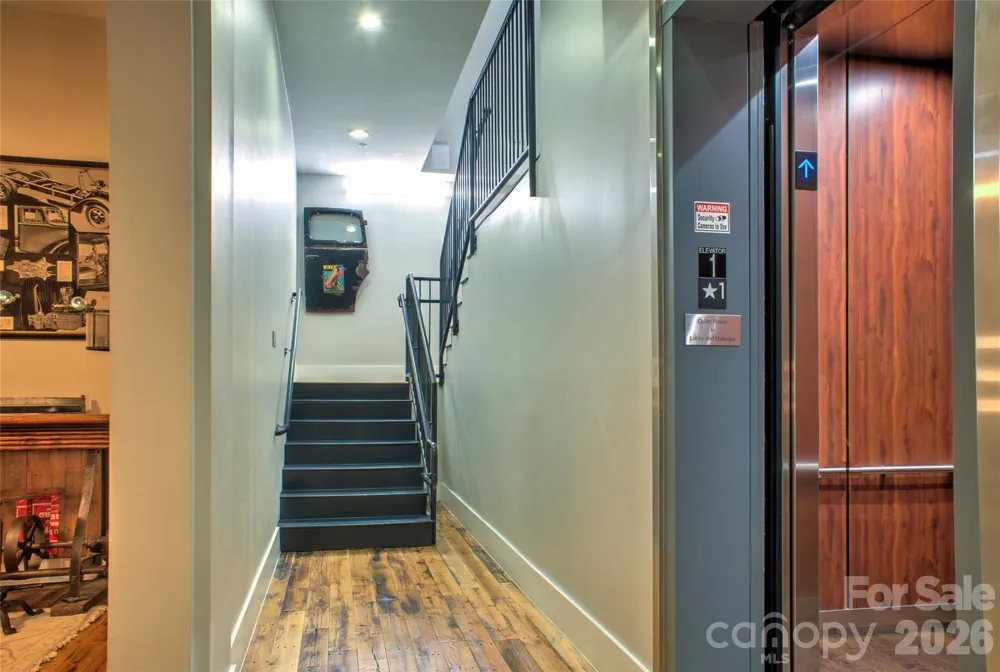17 Market Street #202 Asheville, NC 28801