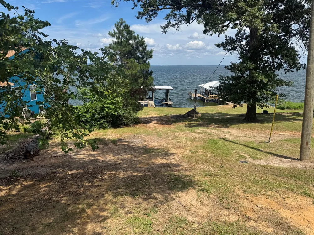 175 Sam Houston Loop Point Blank, TX 77364