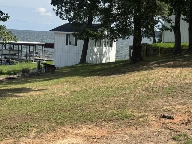 175 Sam Houston Loop Point Blank, TX 77364