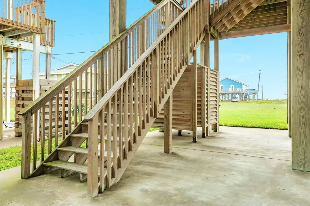 12888 Buccaneer Road Freeport, TX 77541