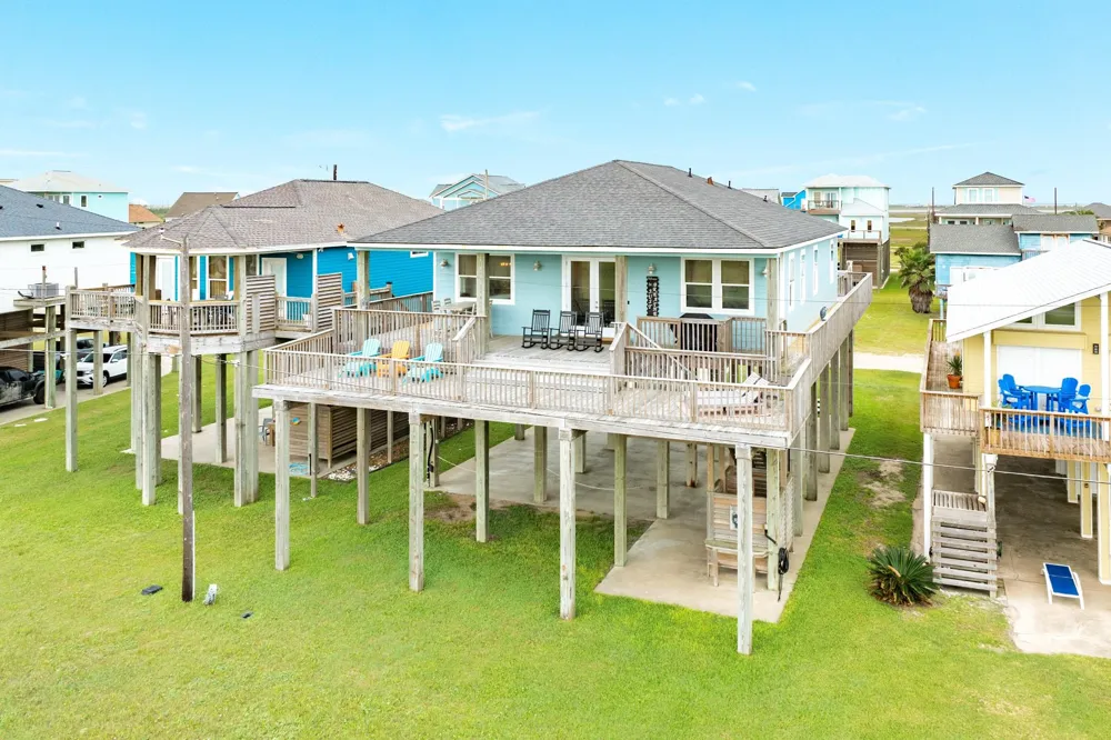 12888 Buccaneer Road Freeport, TX 77541