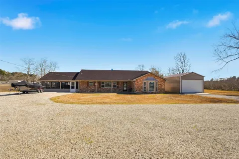 25916 Fm 2100 Road