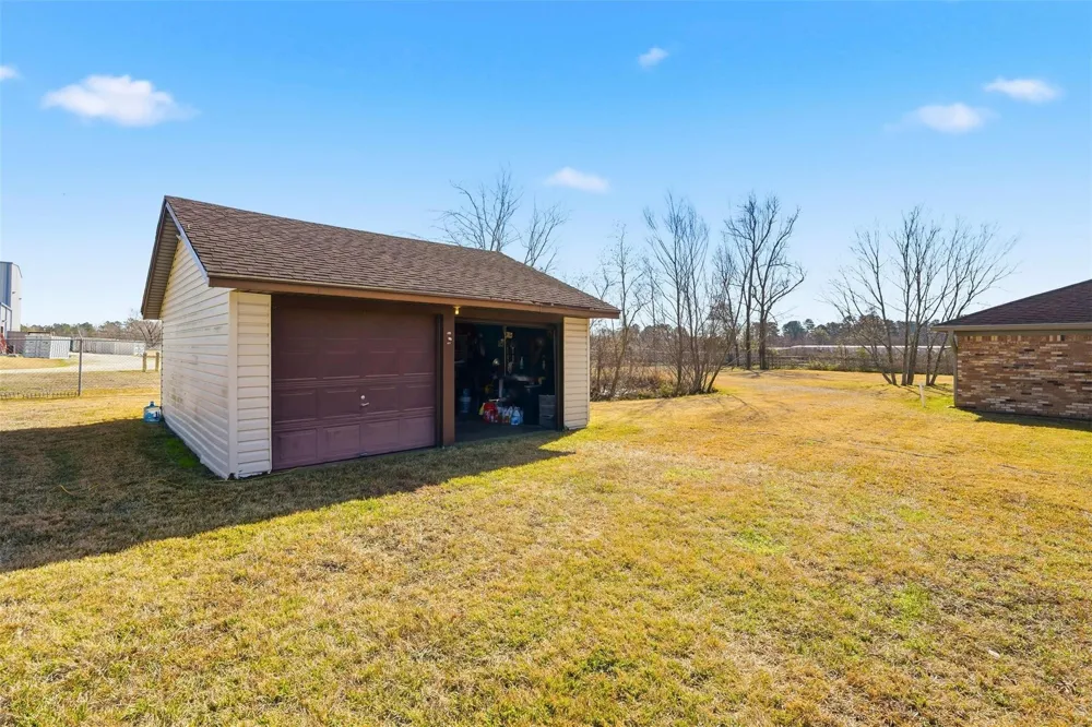 25916 Fm 2100 Road Huffman, TX 77336