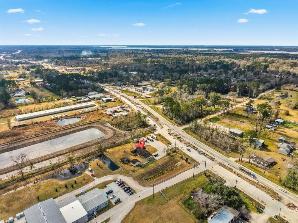 25916 Fm 2100 Road Huffman, TX 77336