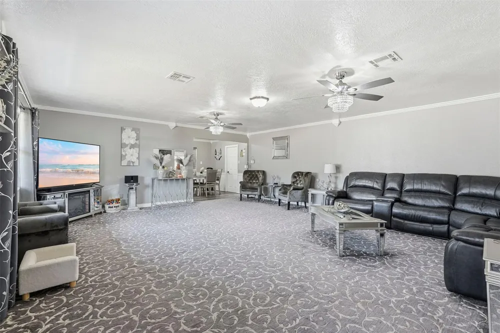 25916 Fm 2100 Road Huffman, TX 77336