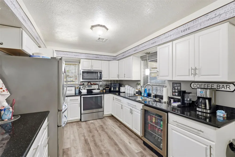 25916 Fm 2100 Road Huffman, TX 77336