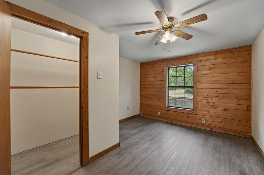 1555 Wildwood Road Ledbetter, TX 78946