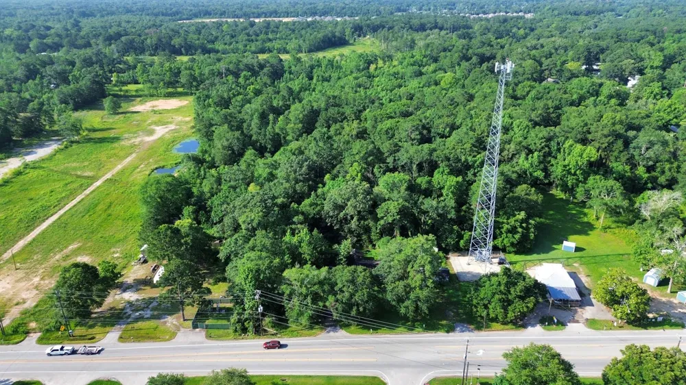 26290 Fm 2090 Road Splendora, TX 77372