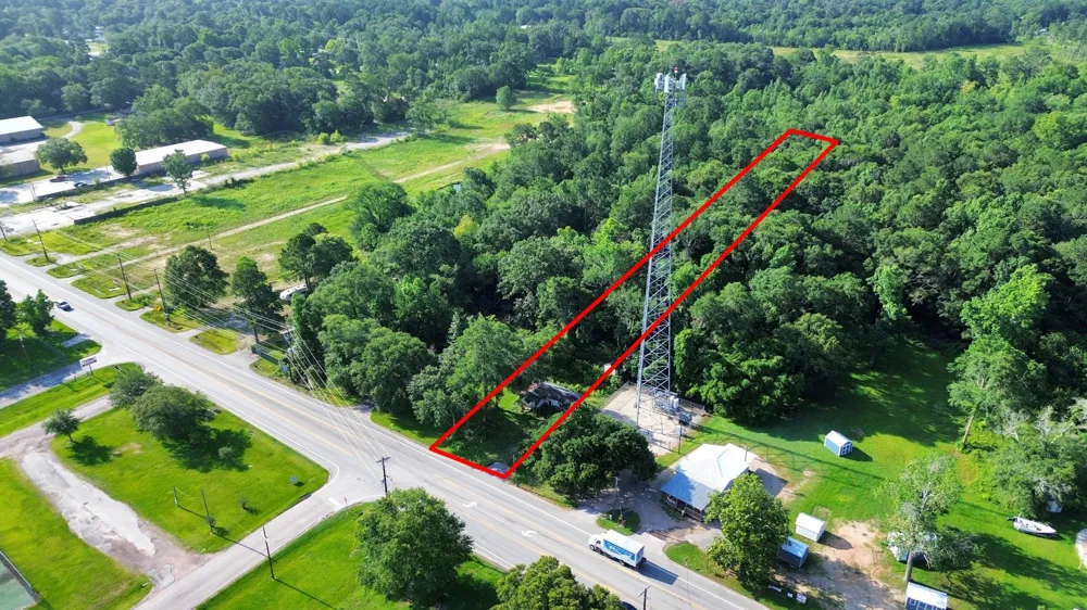 26290 Fm 2090 Road Splendora, TX 77372