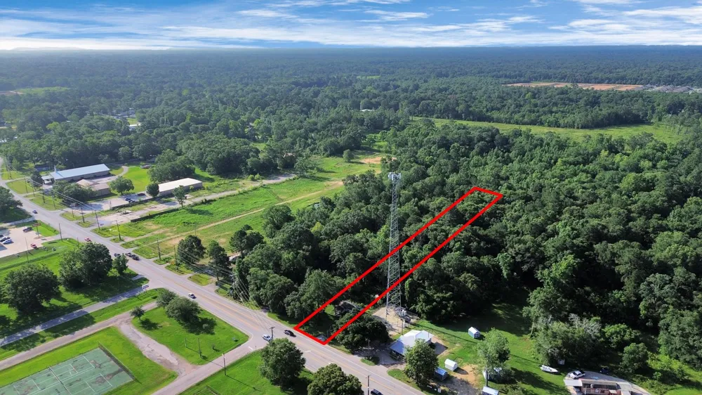 26290 Fm 2090 Road Splendora, TX 77372