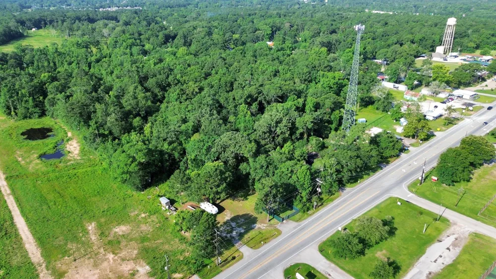 26290 Fm 2090 Road Splendora, TX 77372