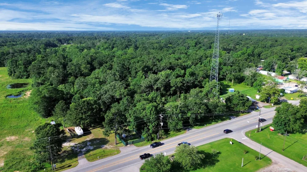 26290 Fm 2090 Road Splendora, TX 77372
