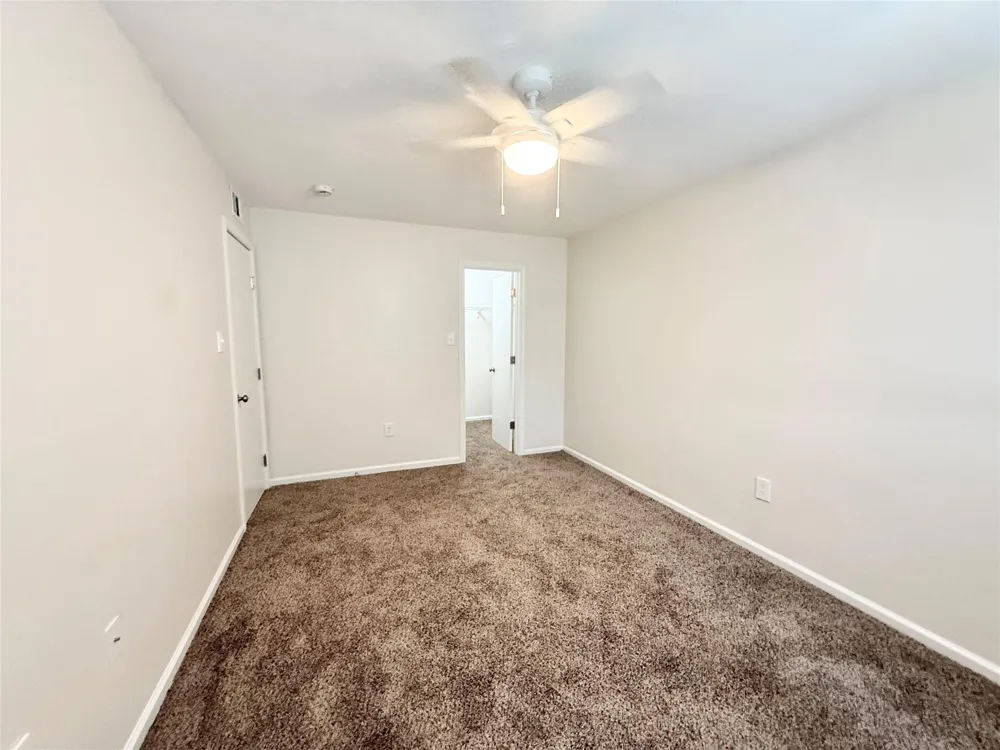 130 Oyster Creek Drive #24 Lake Jackson, TX 77566