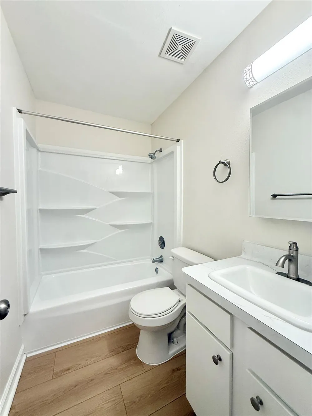 130 Oyster Creek Drive #24 Lake Jackson, TX 77566