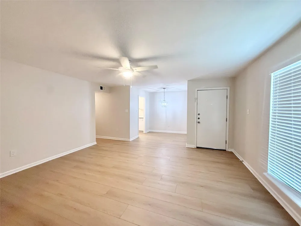 130 Oyster Creek Drive #24 Lake Jackson, TX 77566
