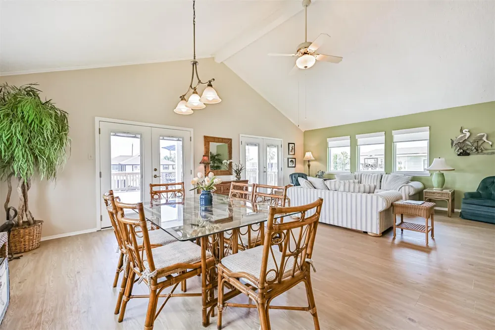 16613 Flamingo Way Jamaica Beach, TX 77554