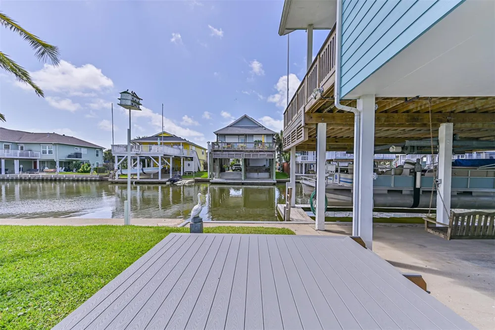 16613 Flamingo Way Jamaica Beach, TX 77554