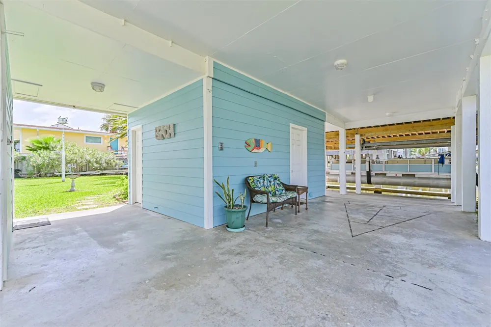 16613 Flamingo Way Jamaica Beach, TX 77554