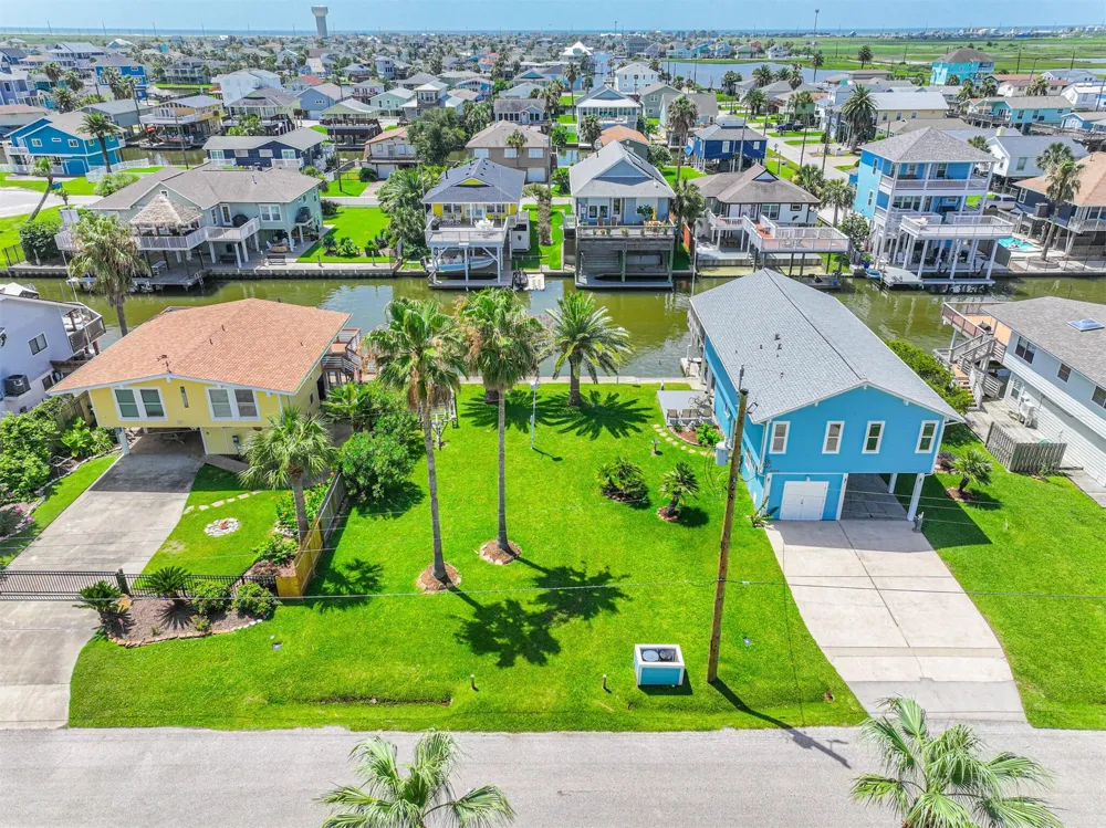 16613 Flamingo Way Jamaica Beach, TX 77554
