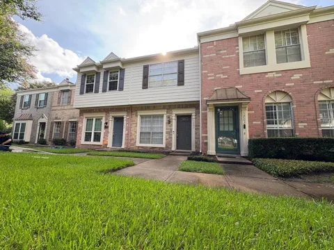 2910 Grants Lake Boulevard #1203
