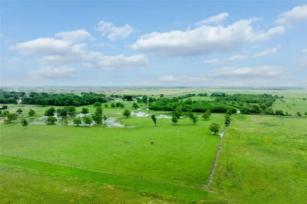 Edward Scott Ln Lane Hempstead, TX 77445