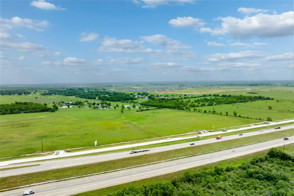 Edward Scott Ln Lane Hempstead, TX 77445