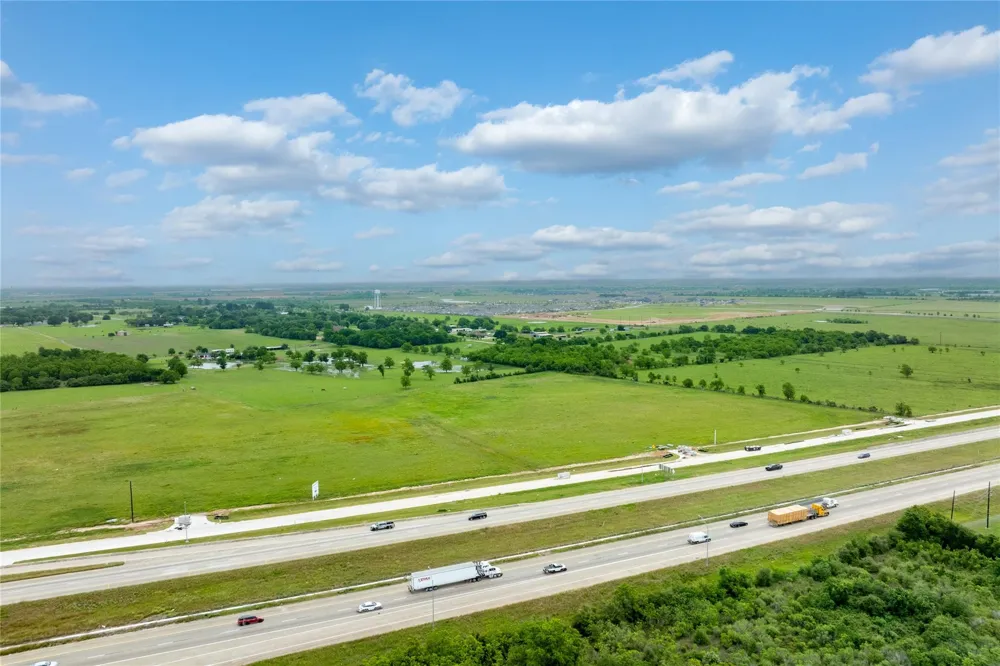 Edward Scott Ln Lane Hempstead, TX 77445