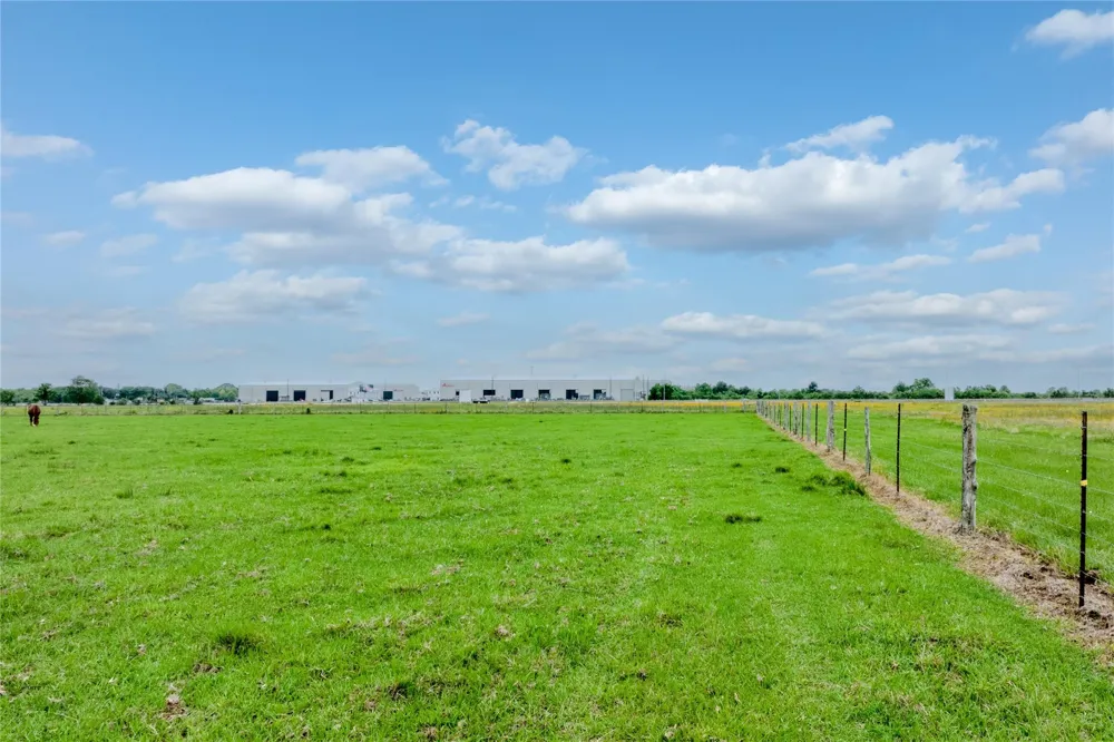 Edward Scott Ln Lane Hempstead, TX 77445