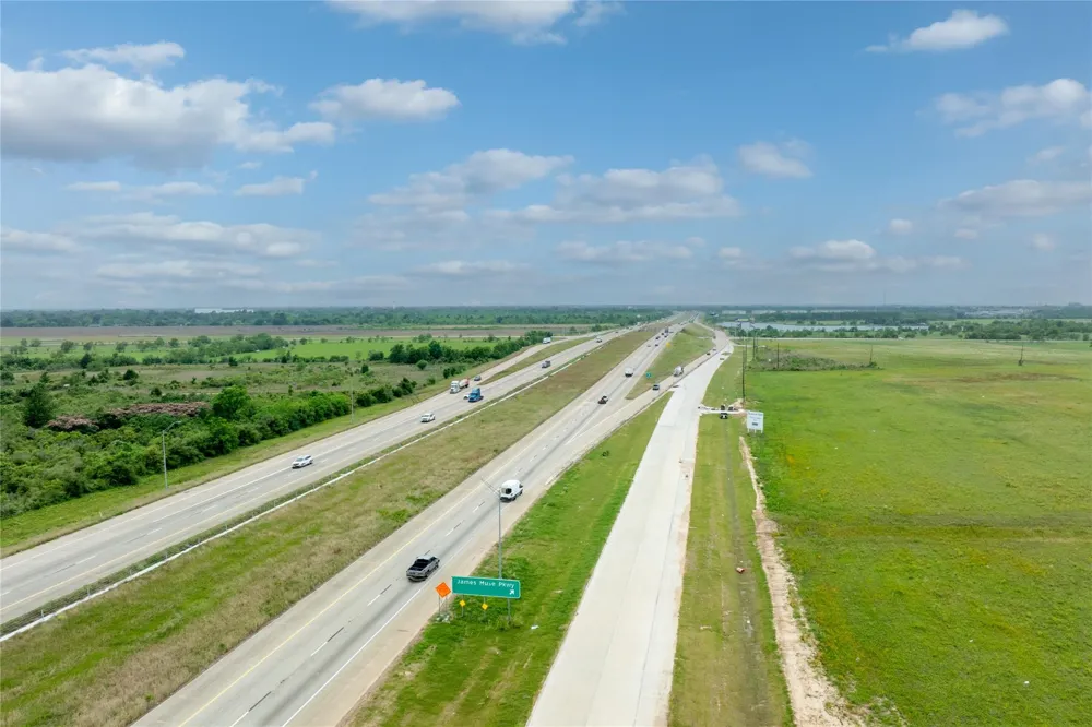 Edward Scott Ln Lane Hempstead, TX 77445